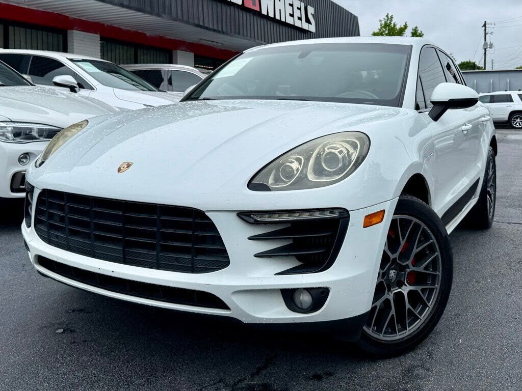 2015 PORSCHE Macan