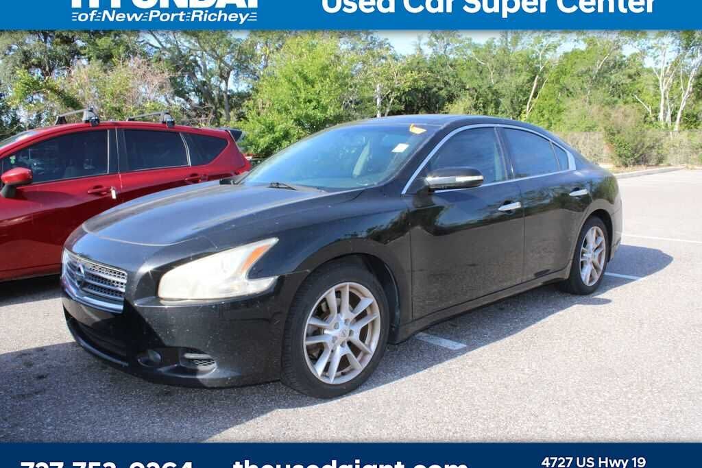 2010 NISSAN Maxima