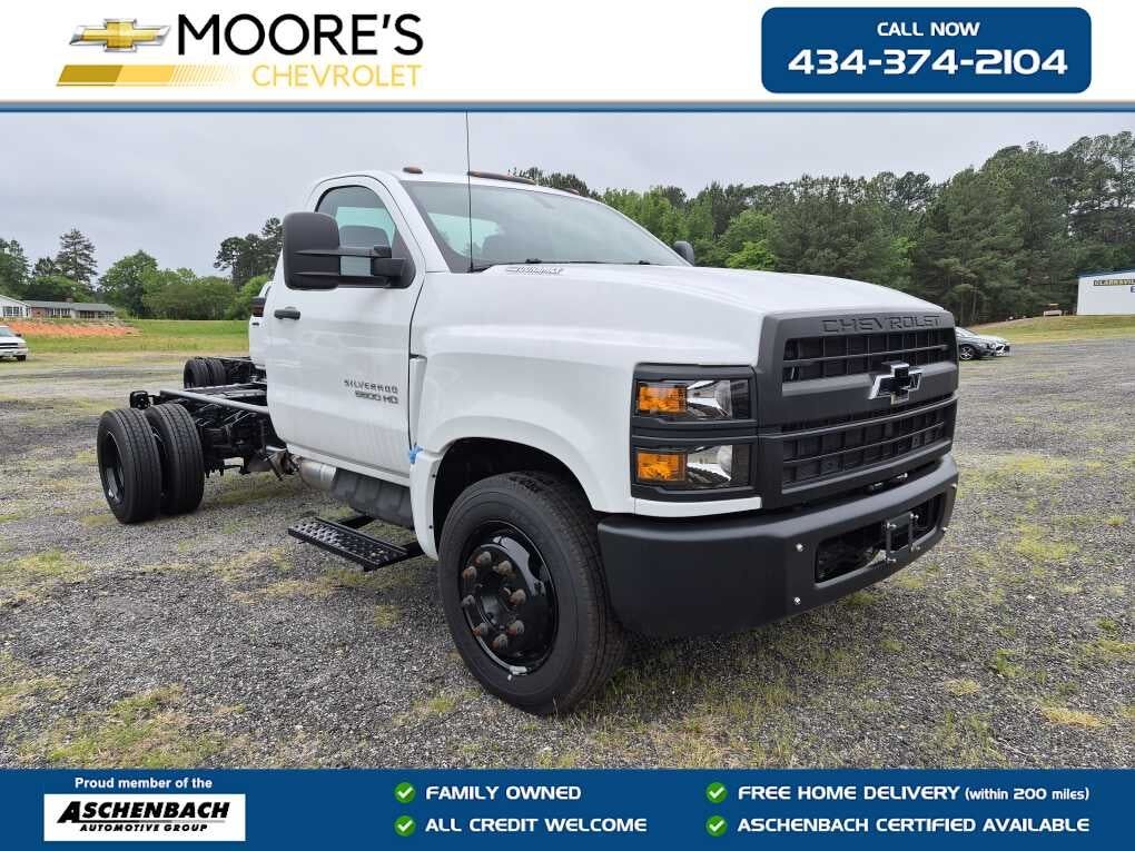 2023 GMC Silverado Medium Duty