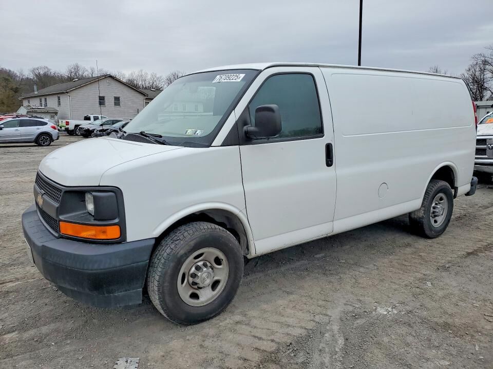 2017 CHEVROLET Express