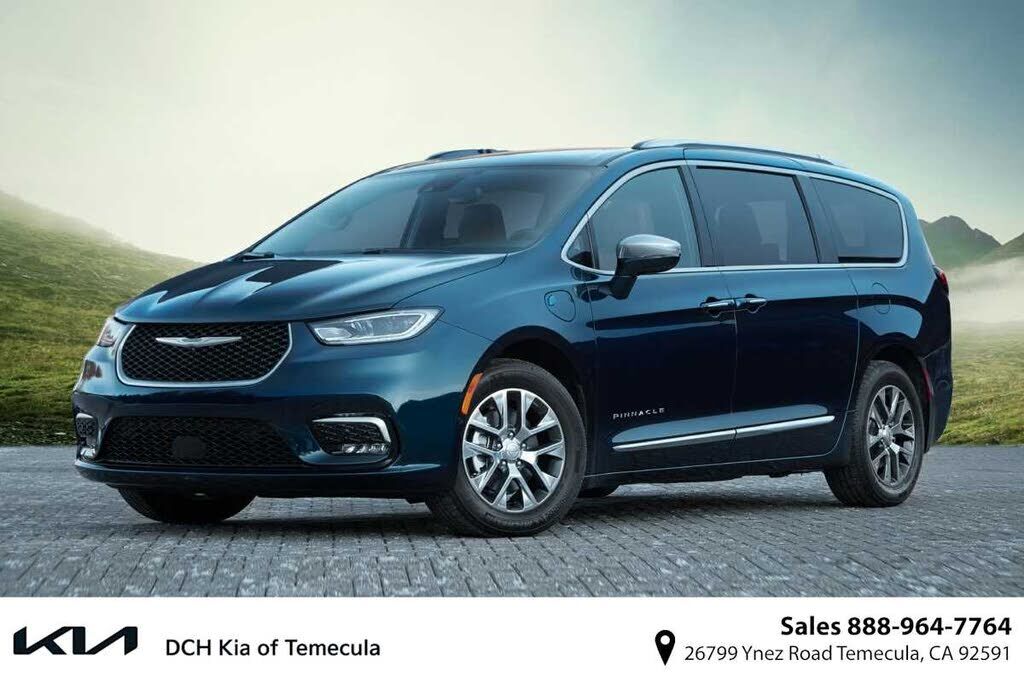 2022 CHRYSLER Pacifica