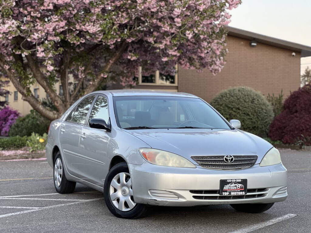 2004 TOYOTA Camry