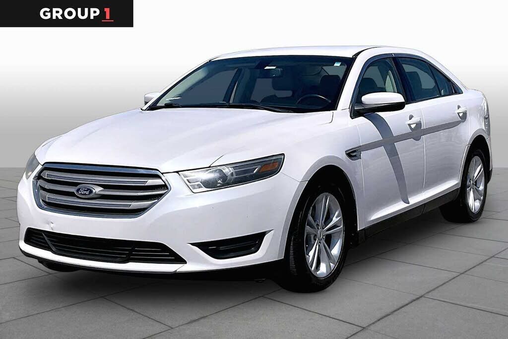 2015 FORD Taurus