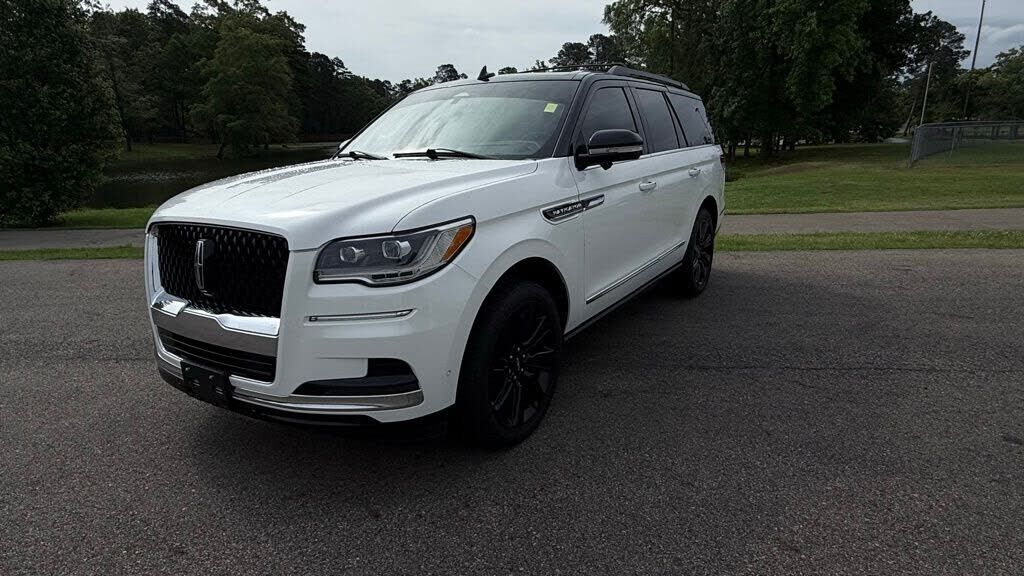 2024 LINCOLN Navigator