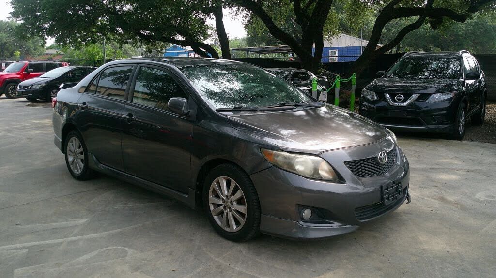 2010 TOYOTA Corolla
