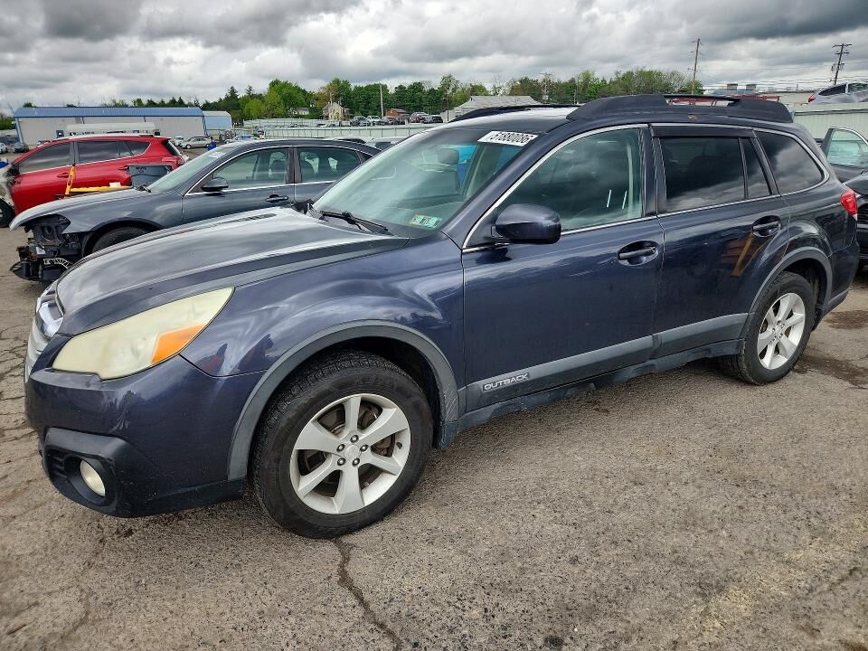 2013 SUBARU Outback