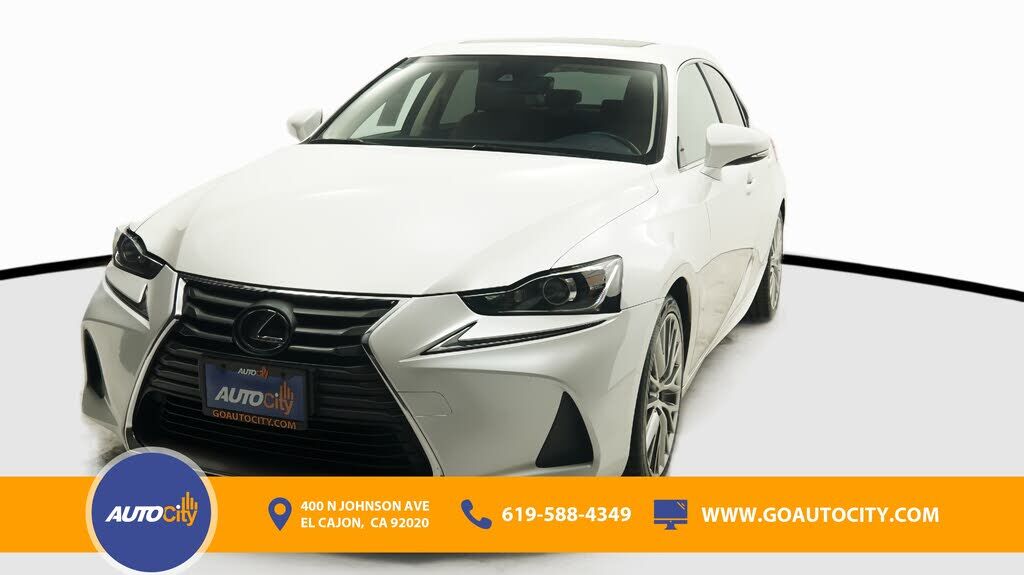 2017 LEXUS IS