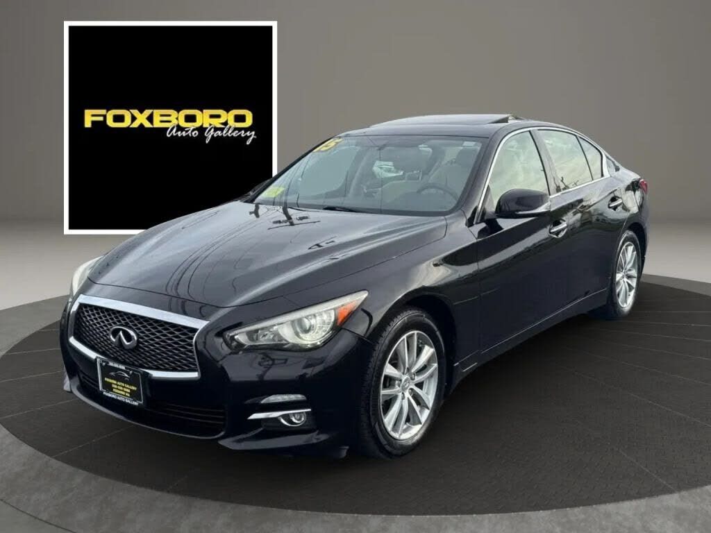 2015 INFINITI Q50