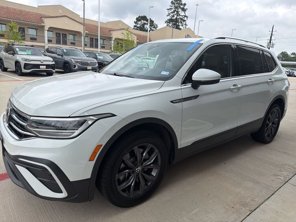 2024 VOLKSWAGEN Tiguan