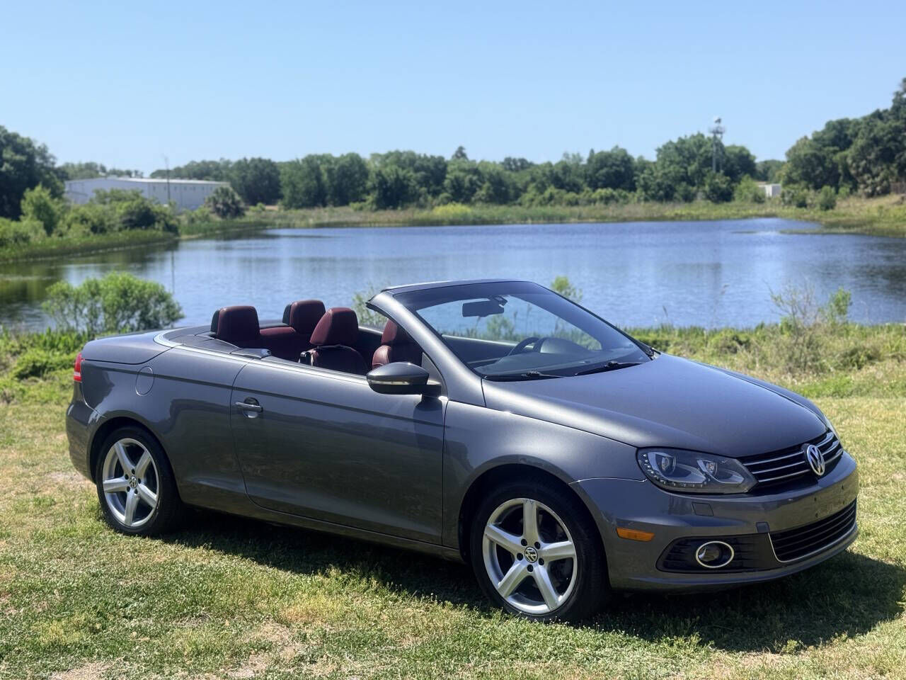 2013 VOLKSWAGEN Eos