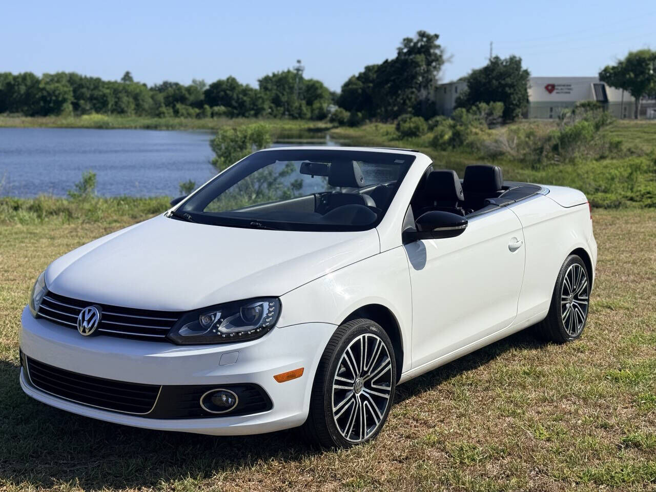 2013 VOLKSWAGEN Eos