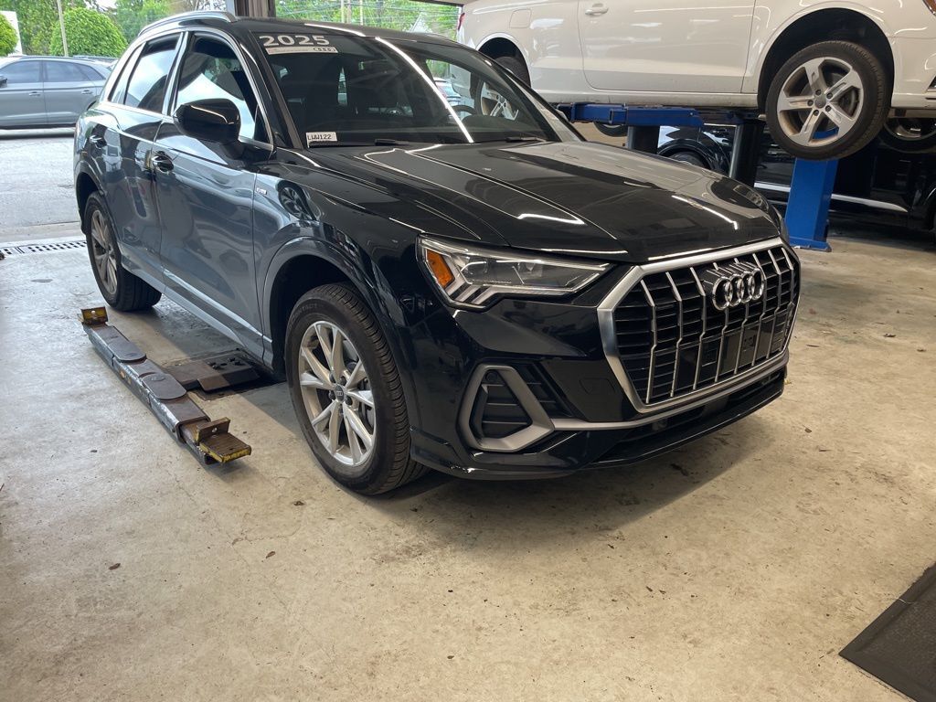 2025 AUDI Q3