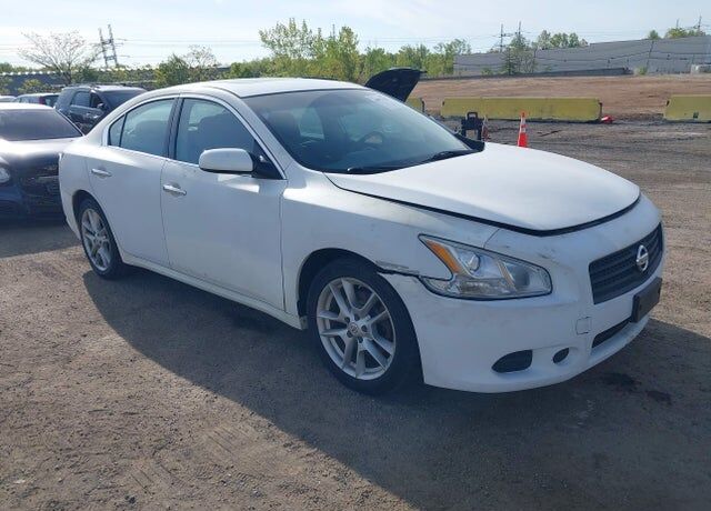 2014 NISSAN Maxima