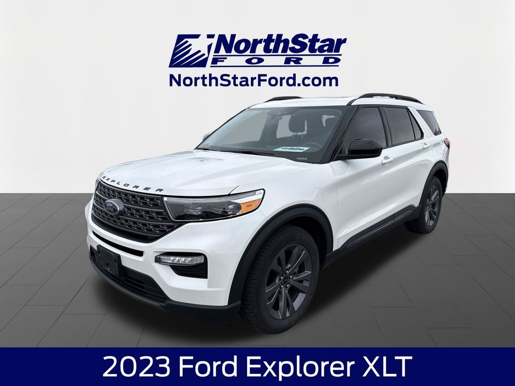 2023 FORD Explorer