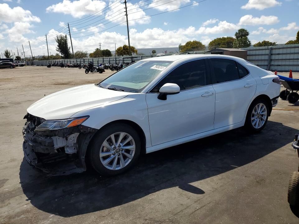 2024 TOYOTA Camry