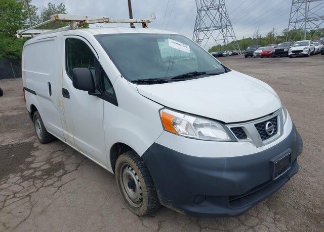 2015 NISSAN NV200
