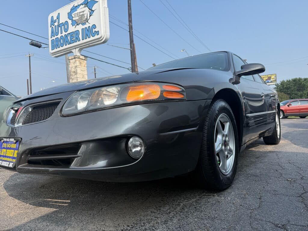2002 PONTIAC Bonneville