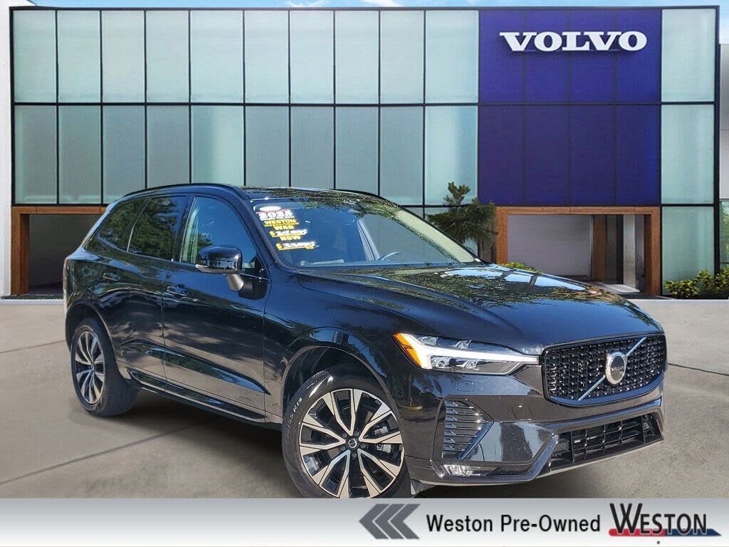 2025 VOLVO XC60
