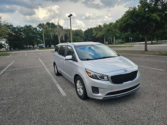 2016 KIA Sedona