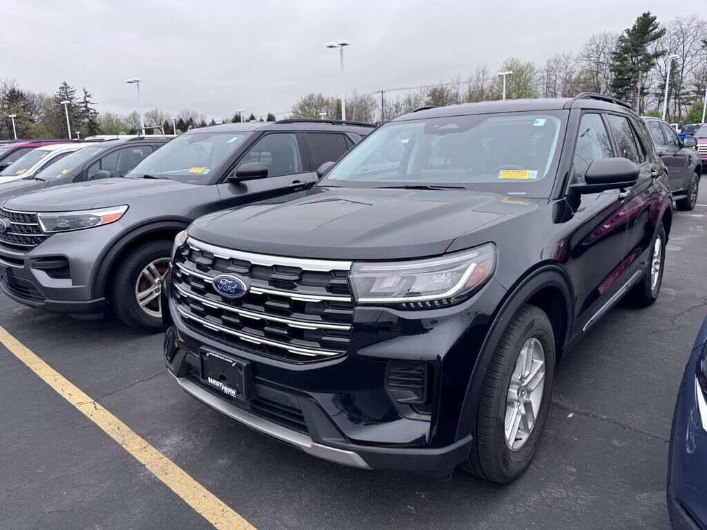 2025 FORD Explorer