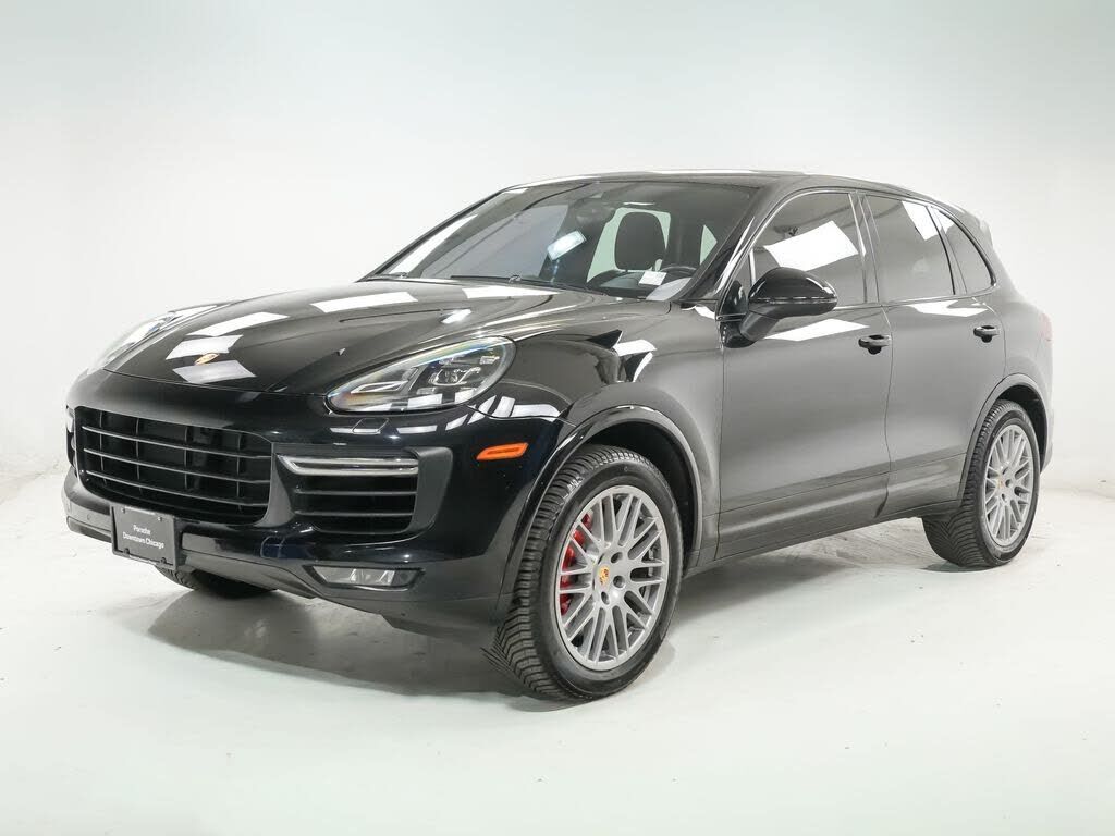 2017 PORSCHE Cayenne