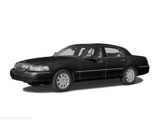 2004 LINCOLN Town Car