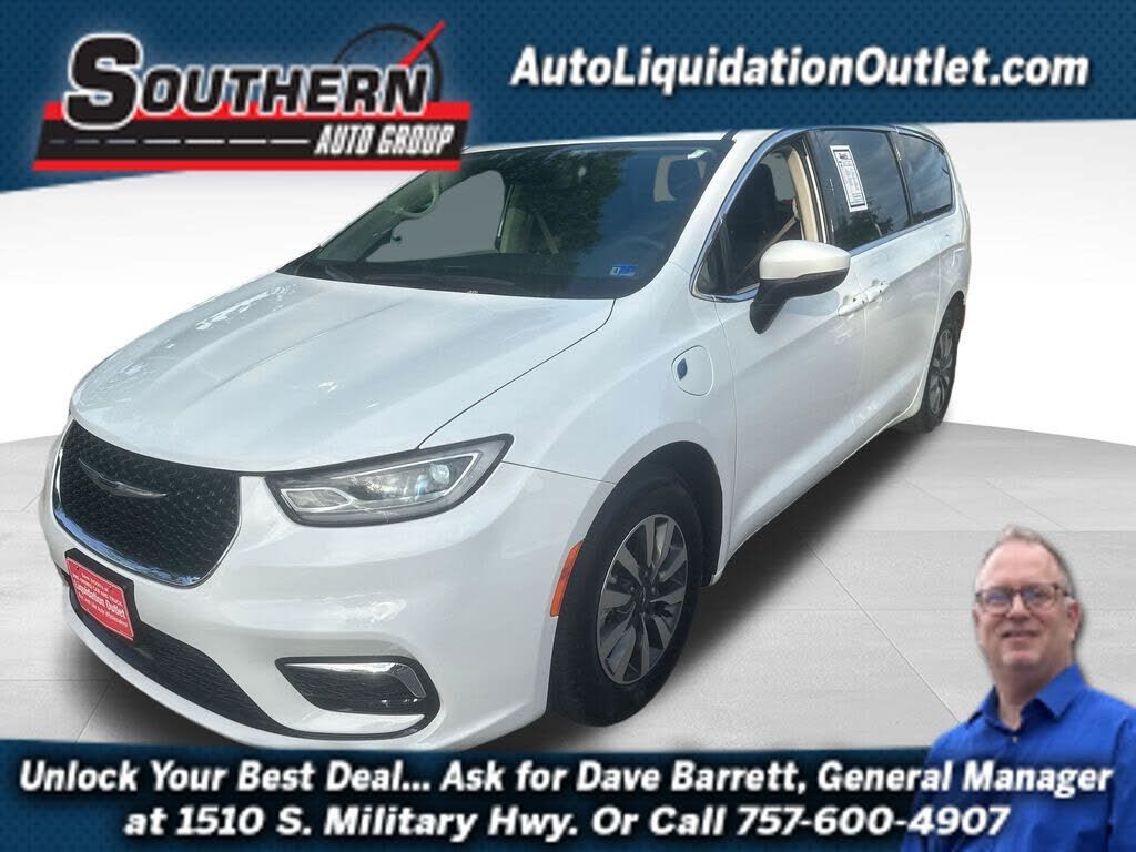 2022 CHRYSLER Pacifica