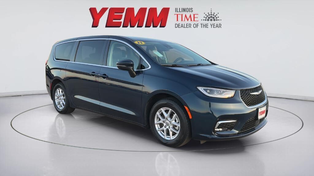2023 CHRYSLER Pacifica