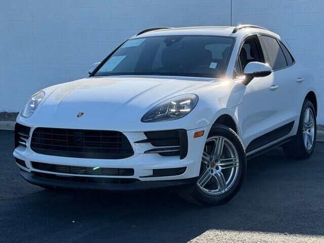 2019 PORSCHE Macan