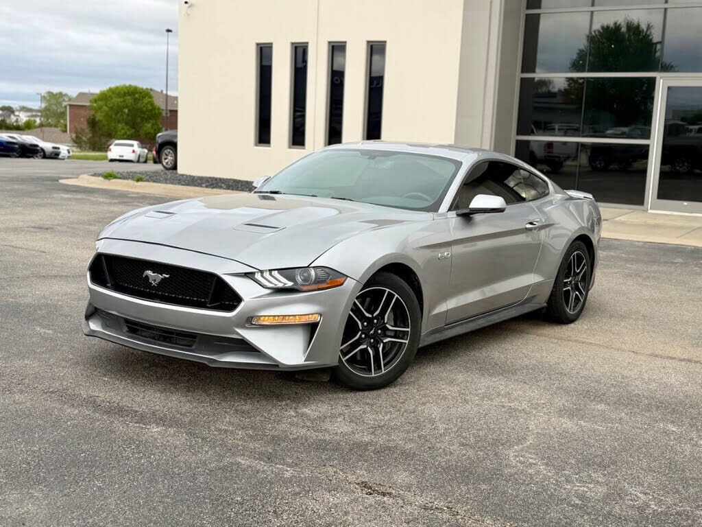 2020 FORD Mustang