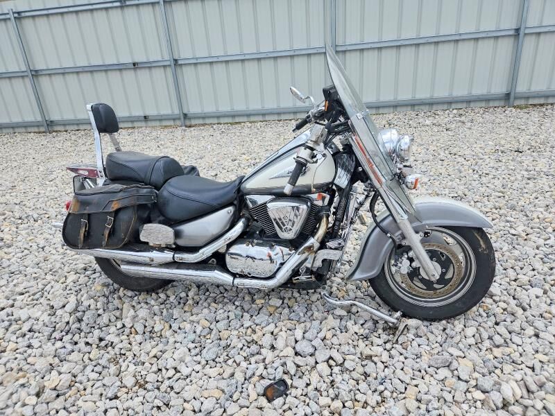 2002 SUZUKI VL1500K