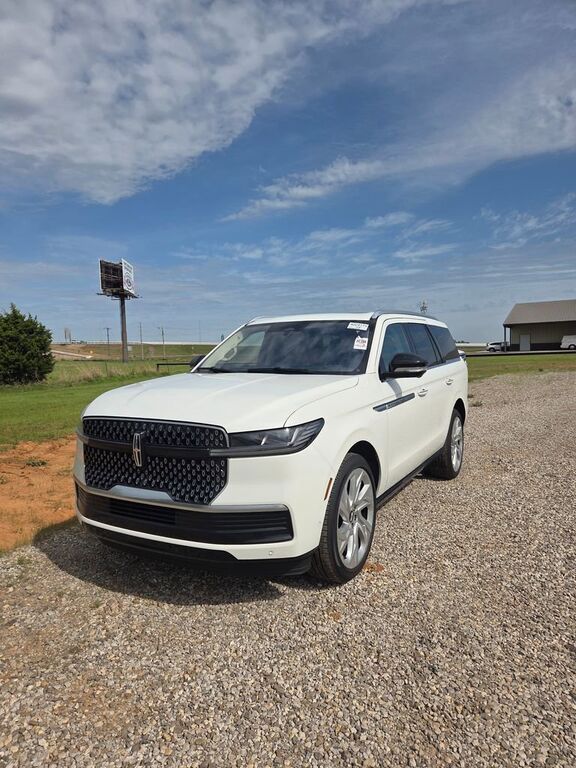 2025 LINCOLN Navigator