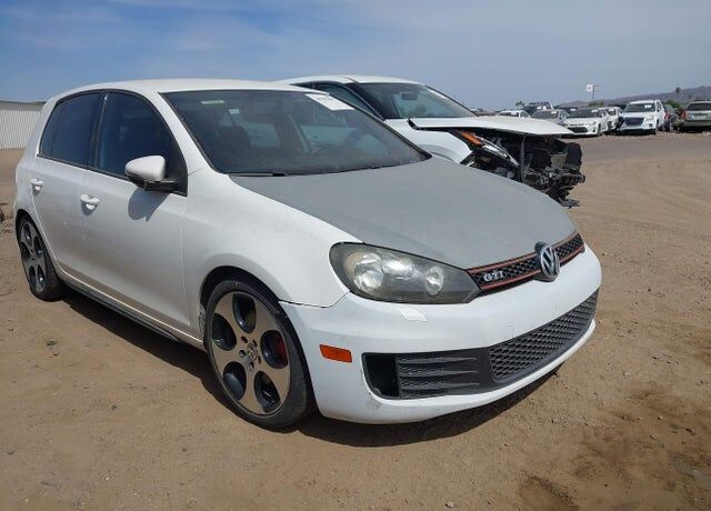 2013 VOLKSWAGEN Golf GTI