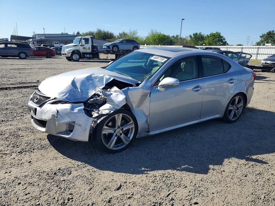 2011 LEXUS IS