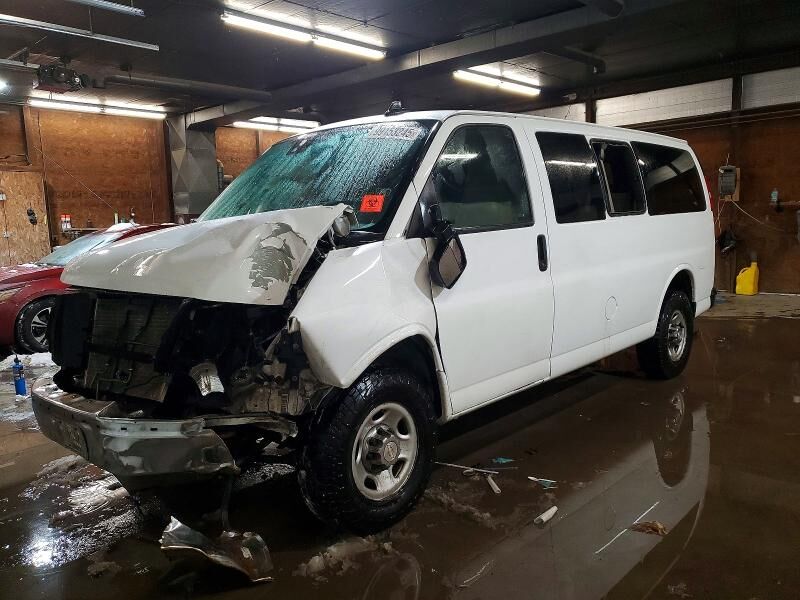 2020 CHEVROLET Express