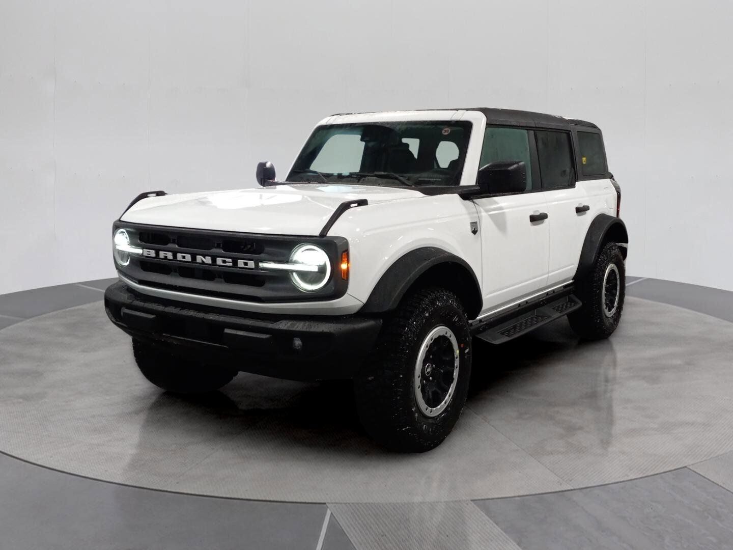 2024 FORD Bronco