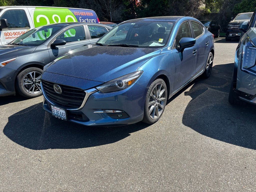 2018 MAZDA Mazda3