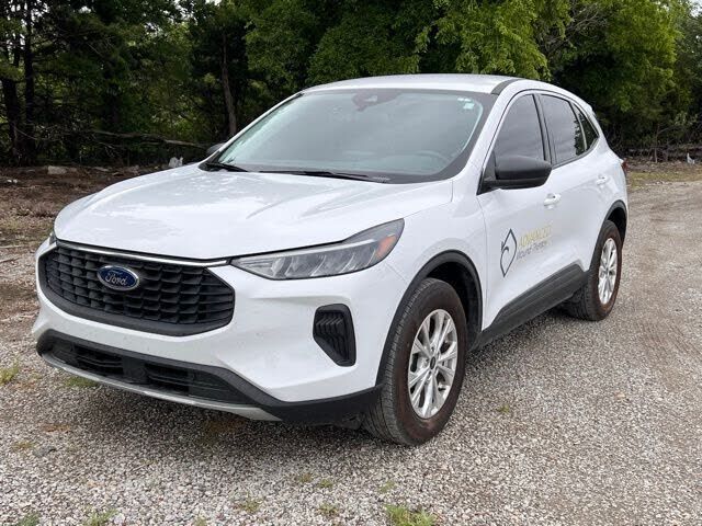 2024 FORD Escape