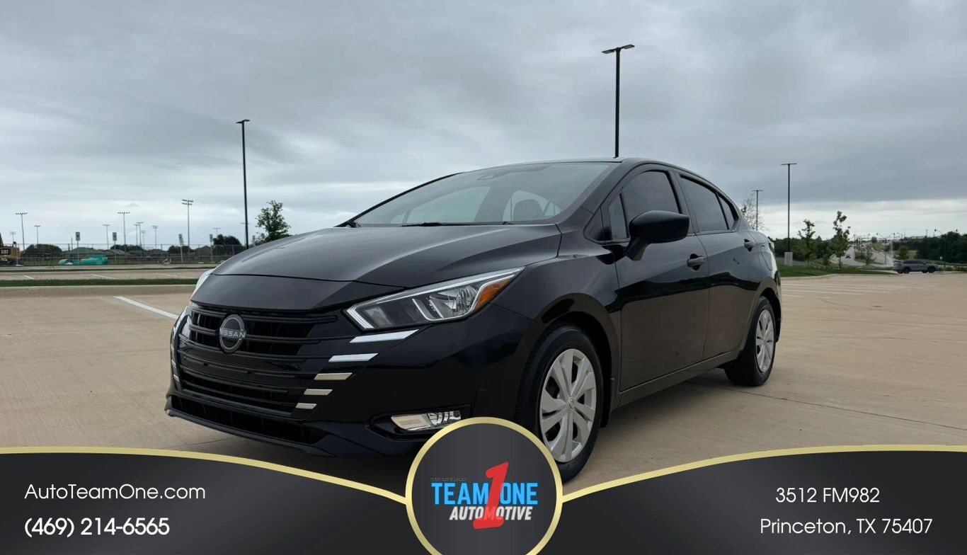2023 NISSAN Versa