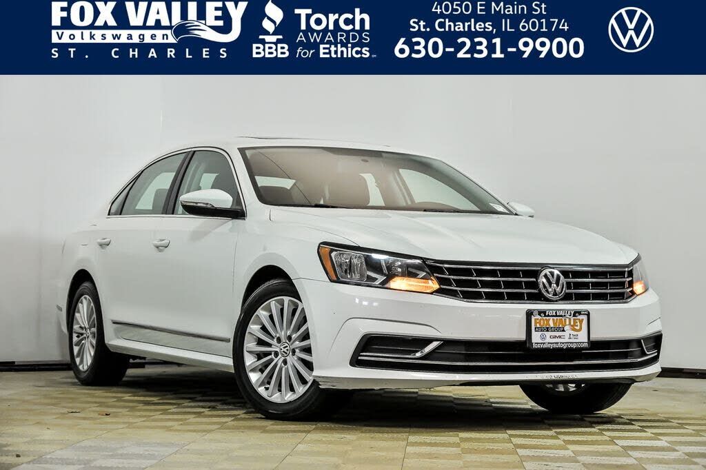 2017 VOLKSWAGEN Passat