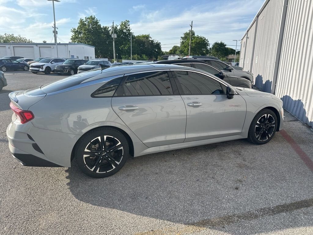 2022 KIA K5