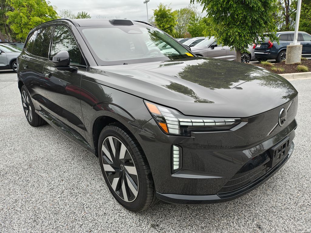 2025 VOLVO EX90
