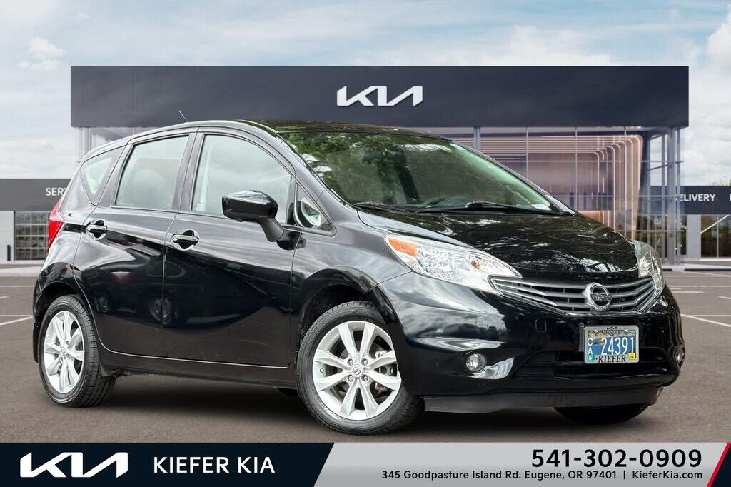 2016 NISSAN Versa