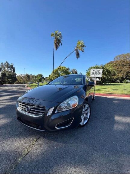 2013 VOLVO S60