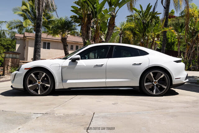 2023 PORSCHE Taycan