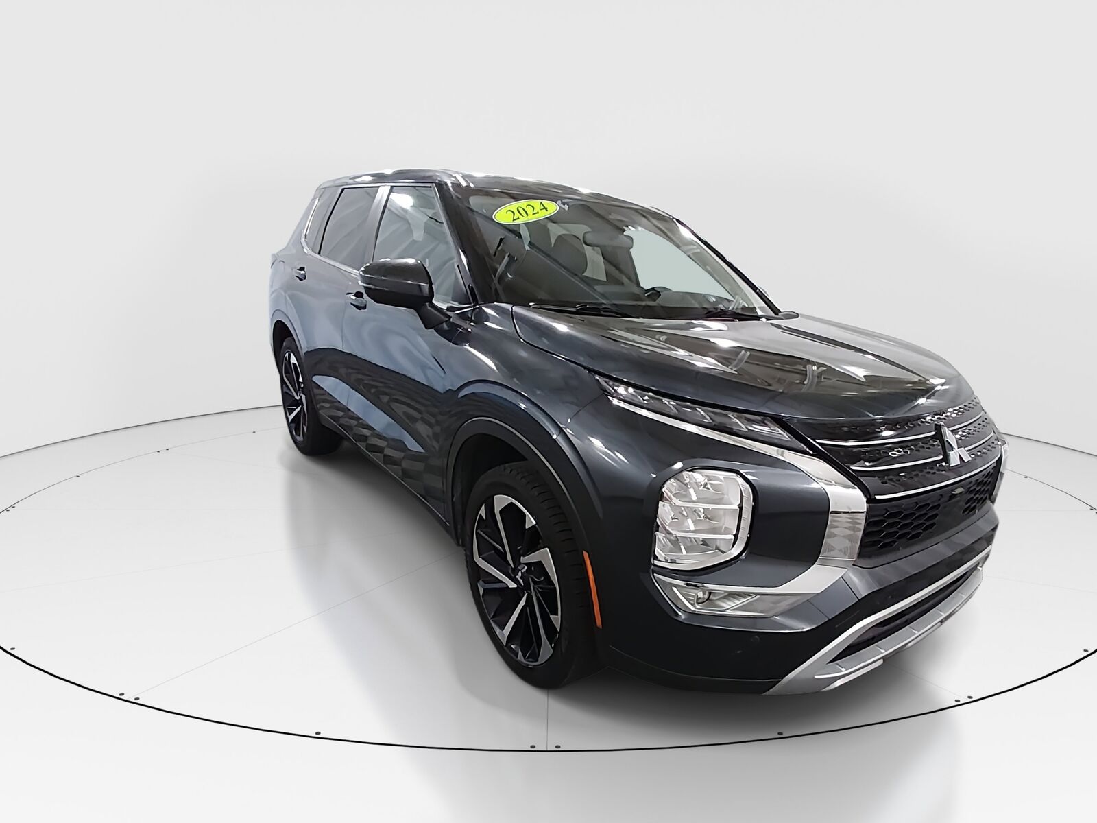 2024 MITSUBISHI Outlander