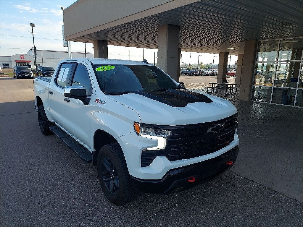 2023 CHEVROLET Silverado