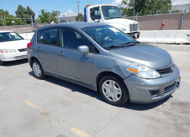 2011 NISSAN Versa