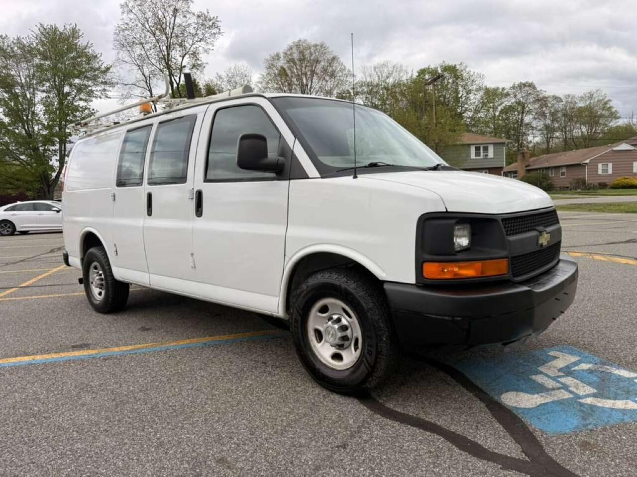 2011 CHEVROLET Express