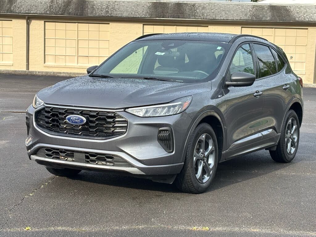 2024 FORD Escape